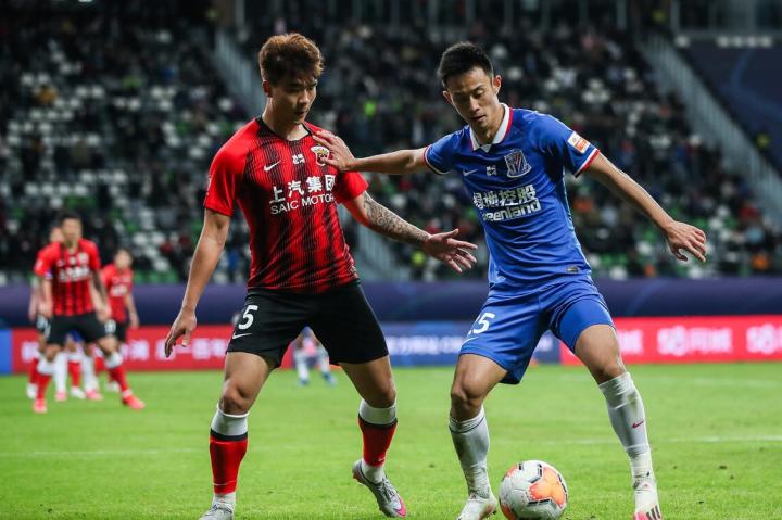 山东男篮训练开放日，今夜防线松动引欢呼，社区盾在即，训练强度明显提升的简单介绍