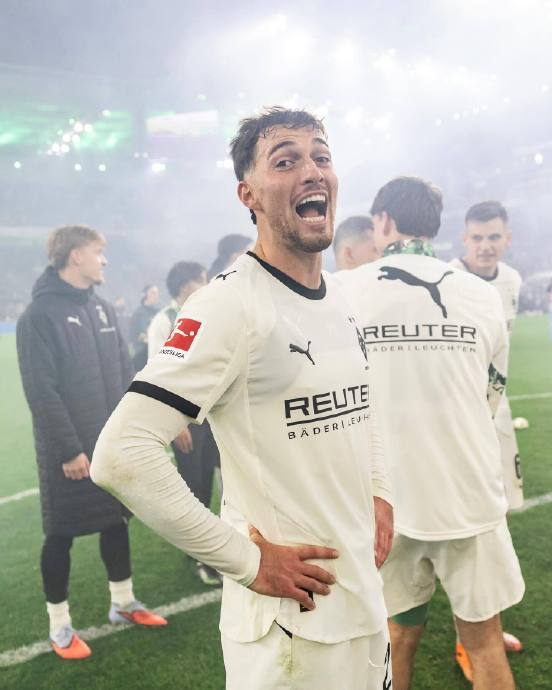 门兴格拉德巴赫冲刺阶段临场应变；志在英超名次提升；话题不断；资深球员宣示担当(德甲门兴格拉德巴赫vs勒沃库森新)